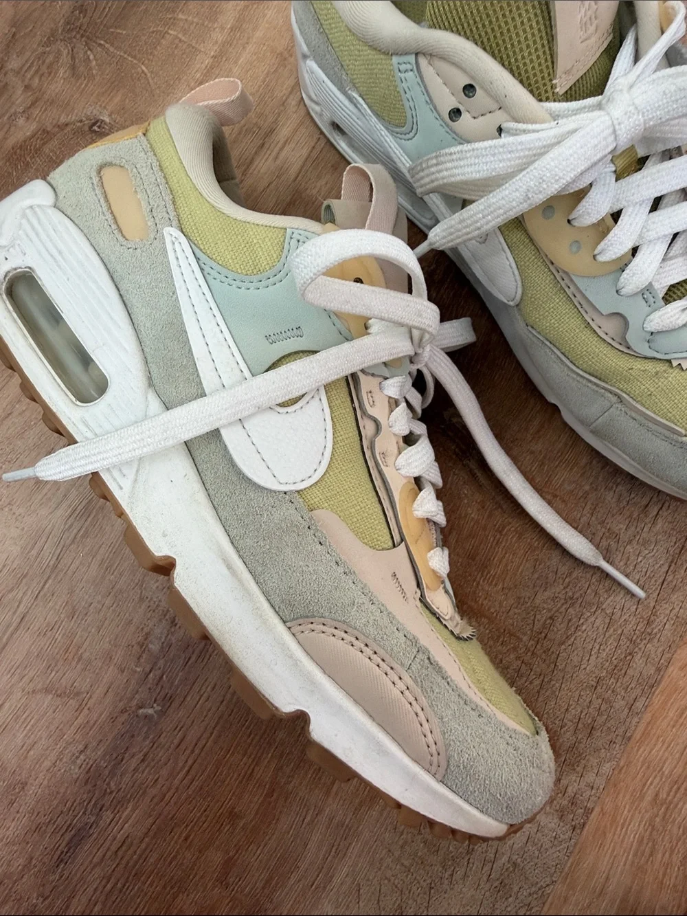 Nike Air Max Low-Top Sneakers in Olive Green, Cream, and Pale Yellow